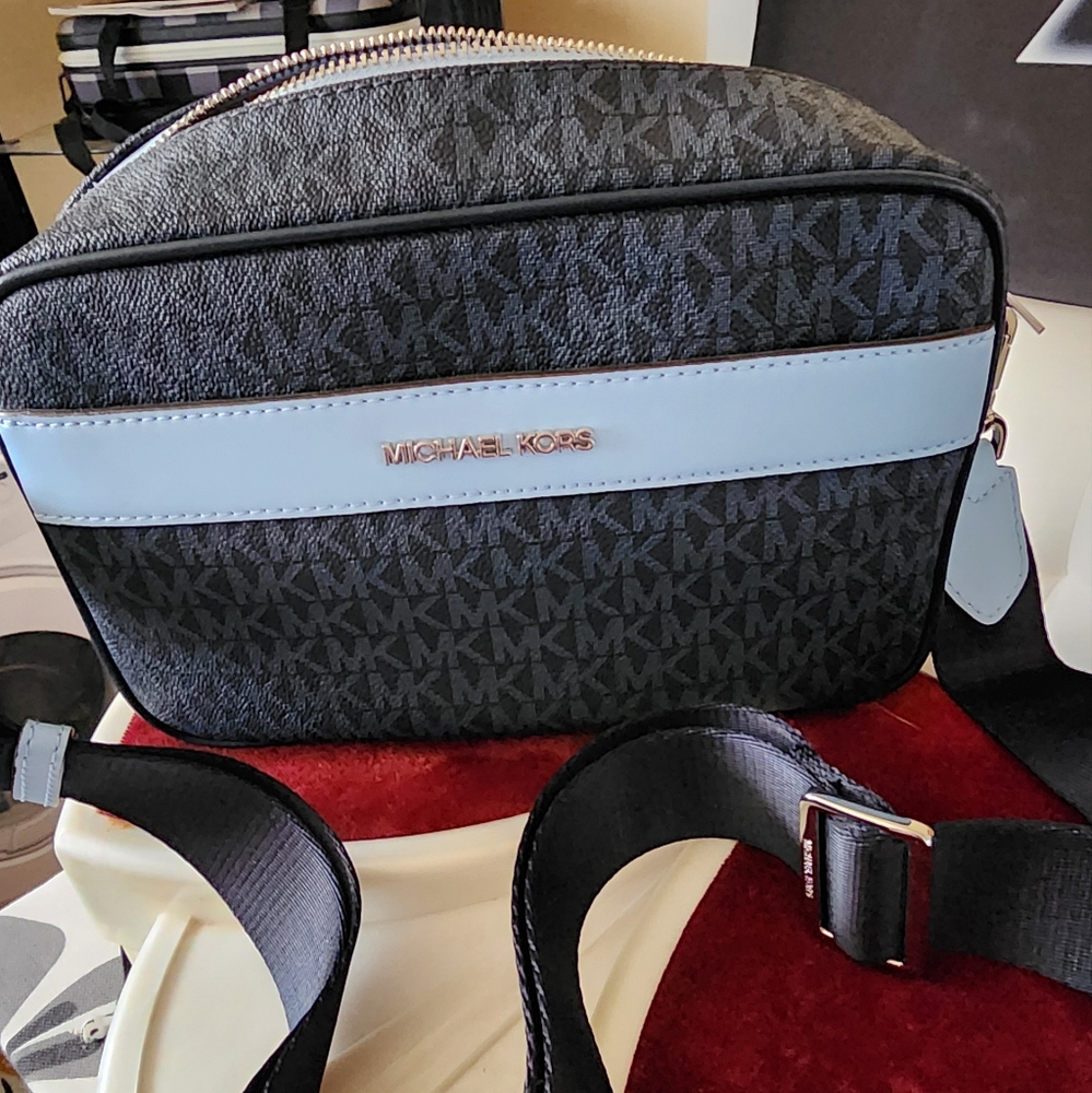 Michael Kors Crossbody/Shoulder Bag